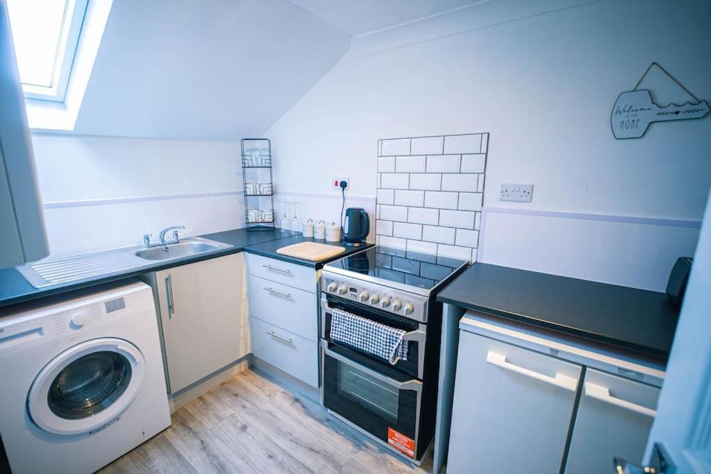 The Beach Suite - Top Floor With Easy Invest Lowestoft Exterior photo